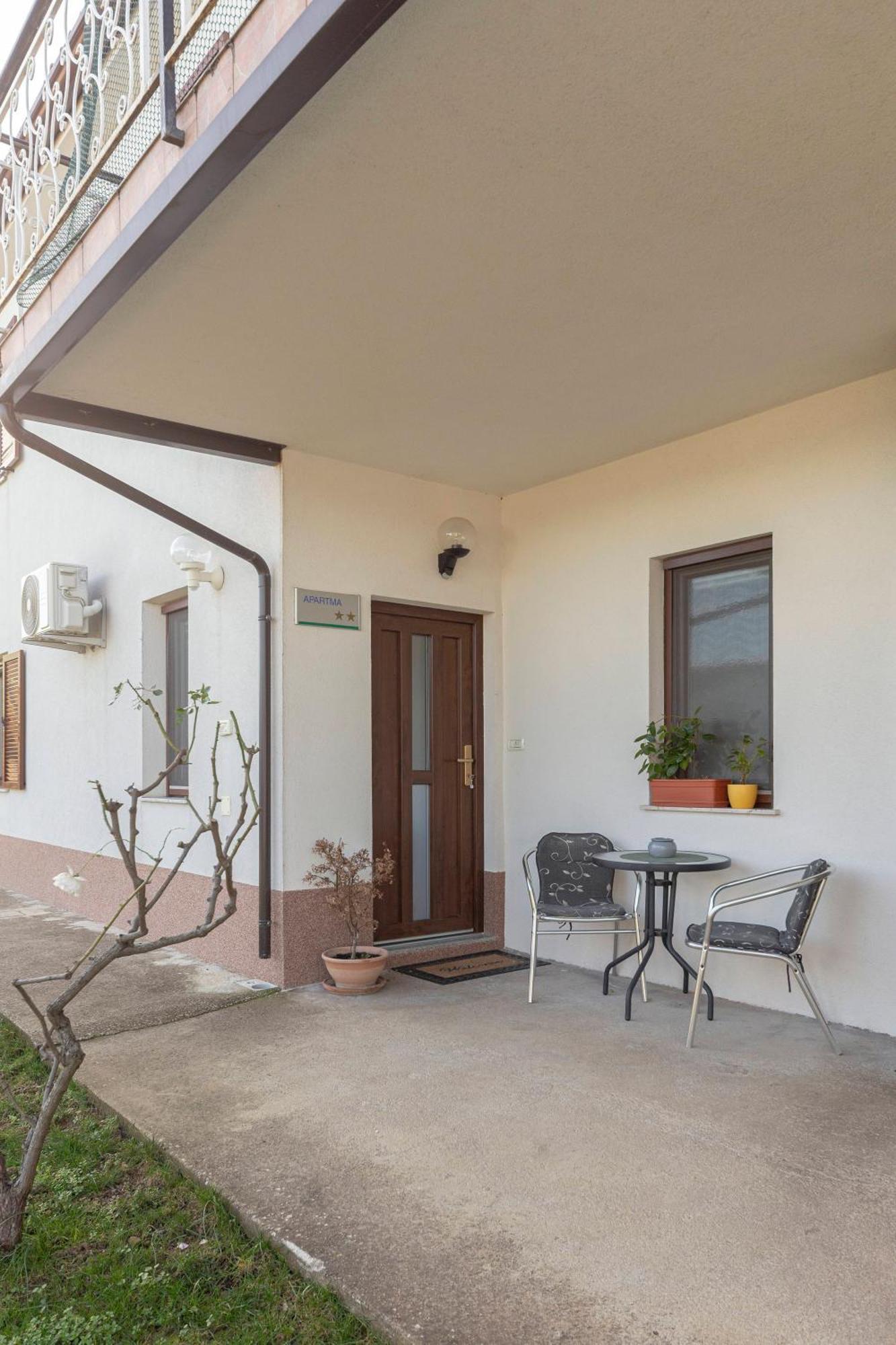 Apartma Vesna Копер Экстерьер фото