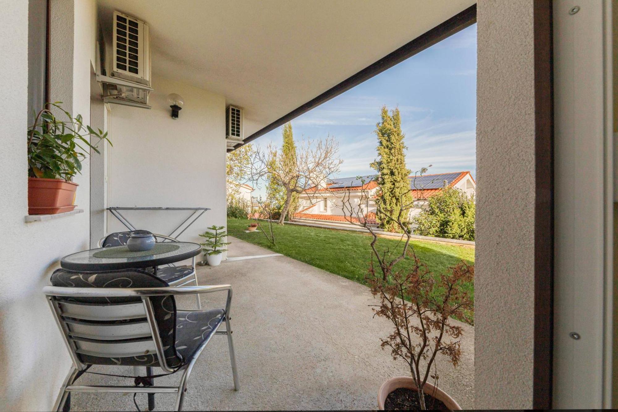 Apartma Vesna Копер Экстерьер фото